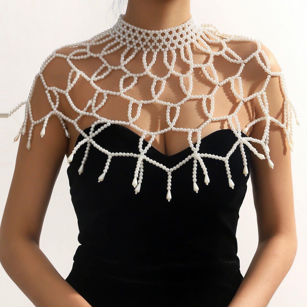 New European and American cross-border jewelry pearl necklace temperament chest chain bridal dress tassel multi-layer pearl body chain
