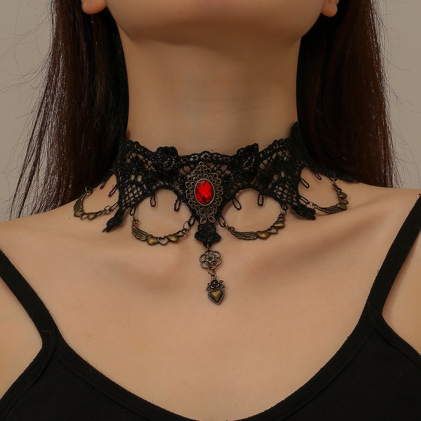 New European and American cross-border retro lace clavicle chain gothic antique women's personality jewelry alloy pendant necklace