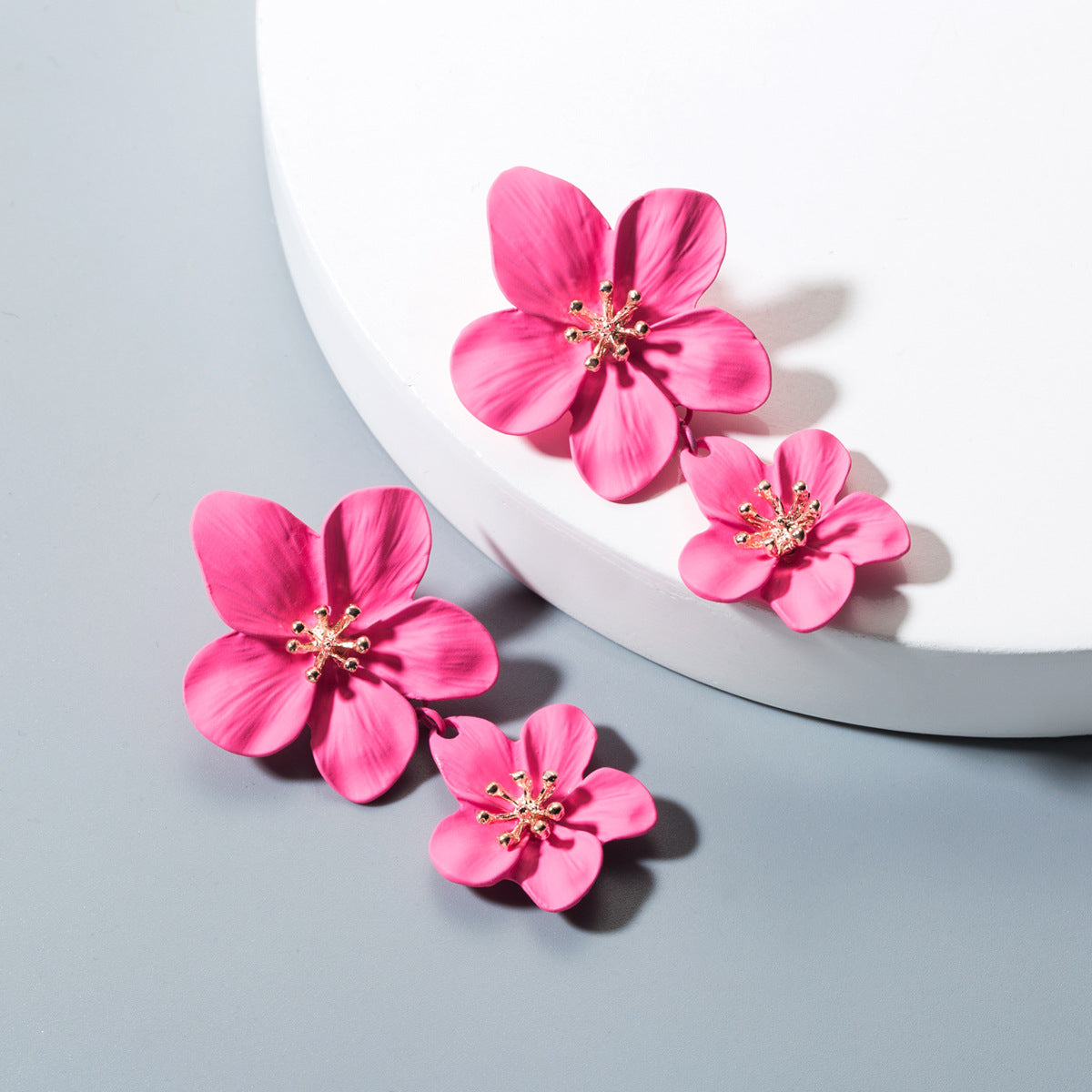 New versatile earrings Korean version geometric flower earrings women's ins fashion European and American earrings earrings