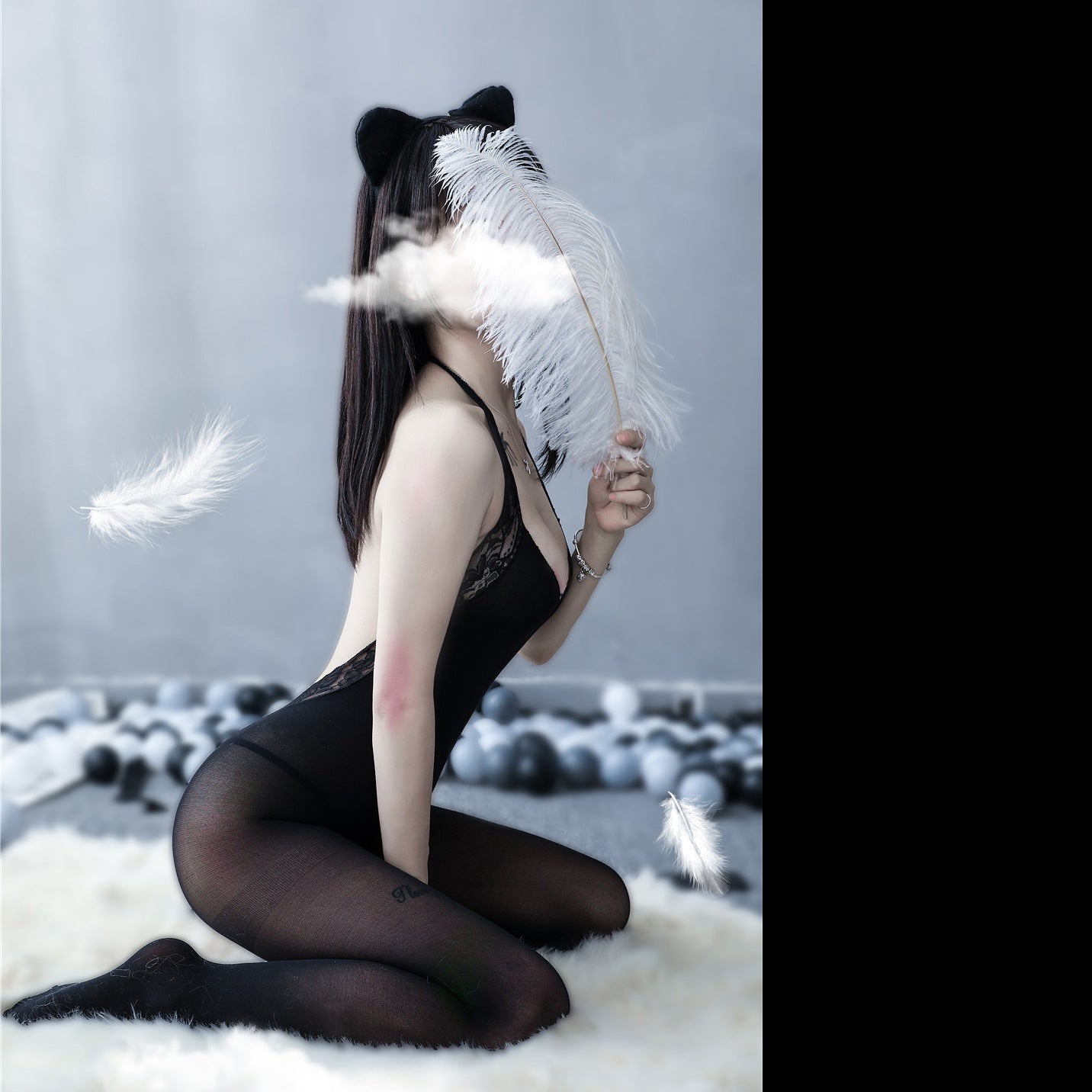 Yue Die's explosive one-piece halterneck erotic underwear lace uniform seduction sexy jumpsuits 8607