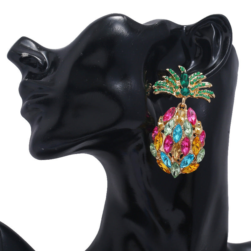 European and American personality fashion, light luxury, creative fruit pineapple earrings, women's inlaid with colored diamonds, full of diamonds, exquisite earrings, factory direct sales