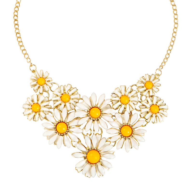 European and American cross-border supply, versatile jewelry, multi-layered small daisy, flowers, fashion, spring new accessories, banquet necklaces