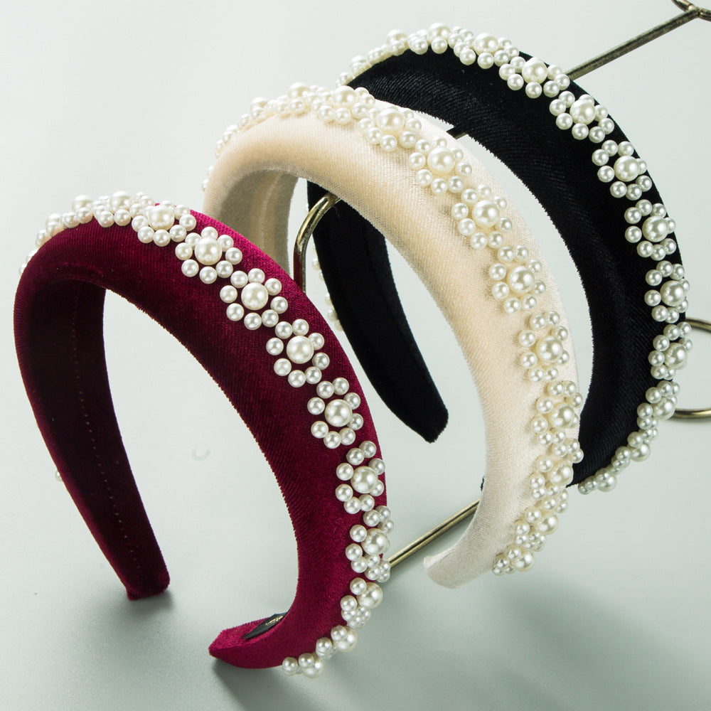 The Korean version of the new red and black velvet headband is fashionable and high-end, pearl wide-brimmed headband, versatile and elegant hair accessory