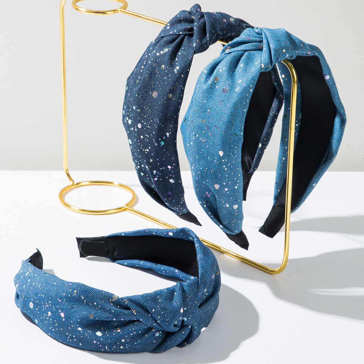 And Ming headbands, fashionable, new denim headbands, creative polka dots, wide knots, high cranial crowns, and outward ornaments