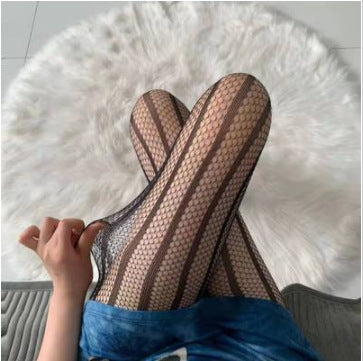 Stockings, women's alphabet socks, flowers, sexy anti-hook silk pantyhose, wild Korean version of the net socks, lace, beautiful legs, butterfly socks