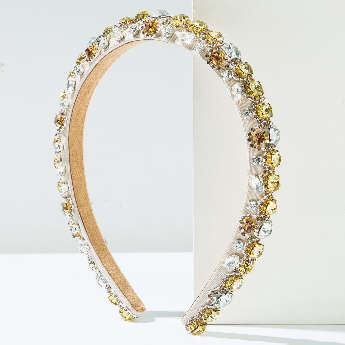 The Korean version of the baroque is hand-sewn with diamond headbands, heavy craftsmanship, exquisite and gorgeous sponge, high skull, banquet hair accessories