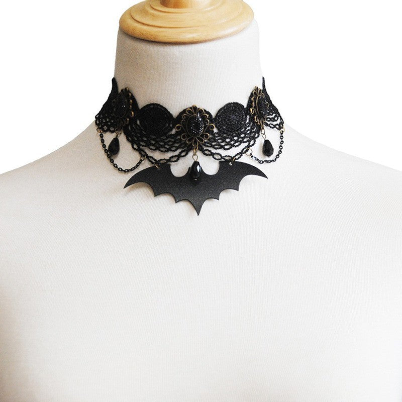 2024 European and American cross-border new hot selling ladies bat lace necklace Halloween lace necklace