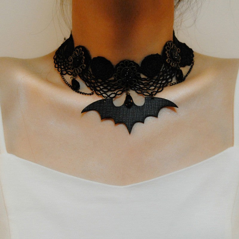 2024 European and American cross-border new hot selling ladies bat lace necklace Halloween lace necklace