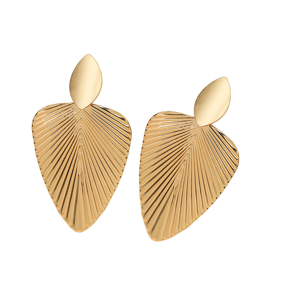 New European and American cross-border new products personality exaggerated geometric metal earrings ins wind leaf earrings