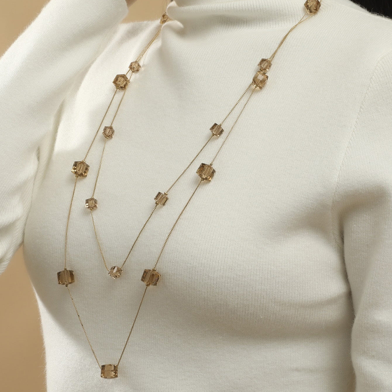 2023 New Autumn/Winter Beaded Sweater Chain: Fashionable, Simple and Versatile, High-end Candy Color Necklace, Long Sweater Chain