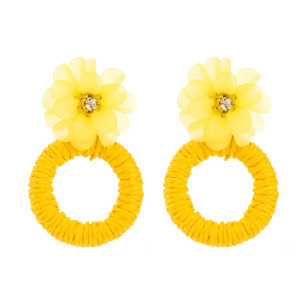 European and American fashion hand-woven flower and diamond earrings, small fresh resort style round earrings, niche temperament earrings