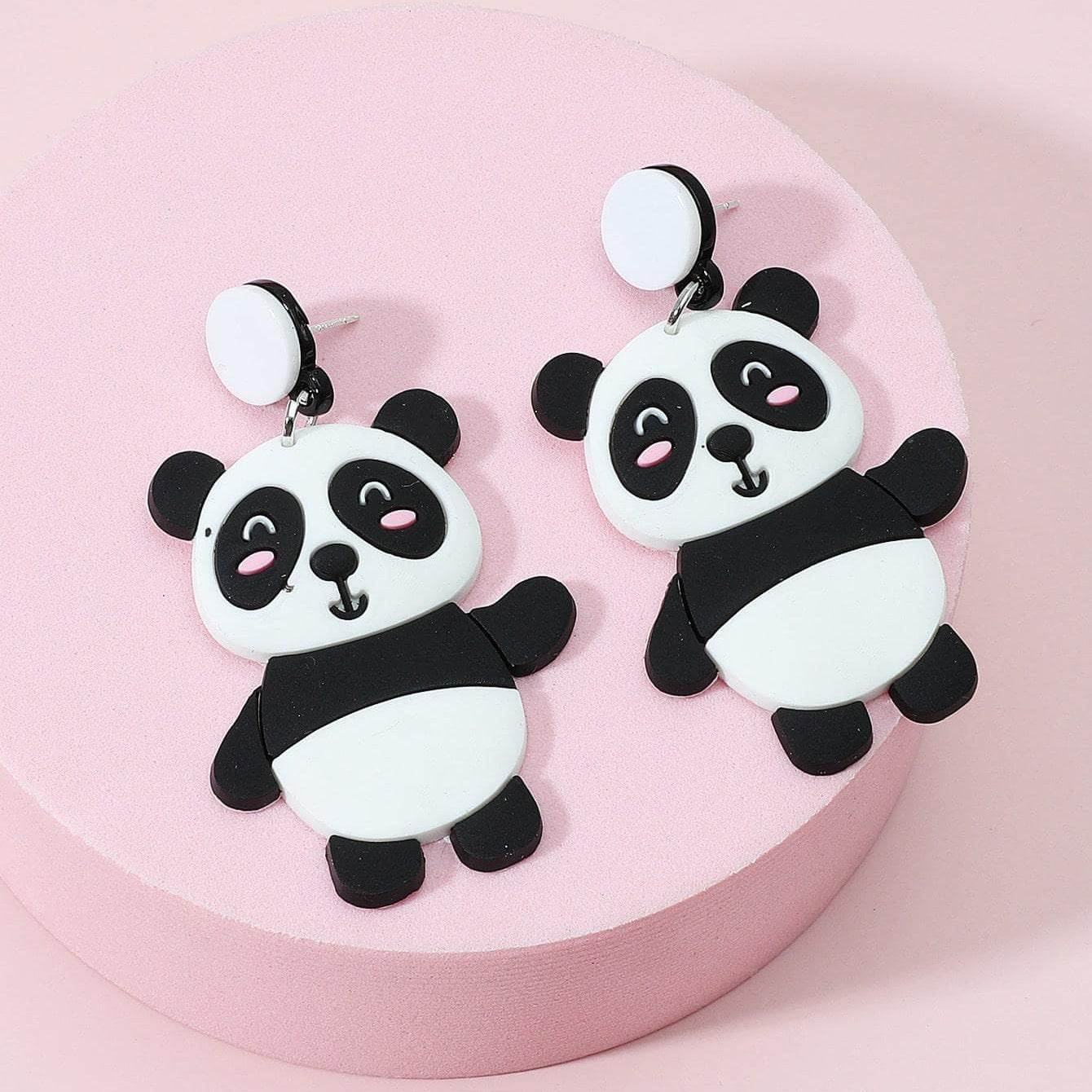 New Accessories: Fashionable Personality Panda Pendant Earrings, Simple and Versatile Earrings