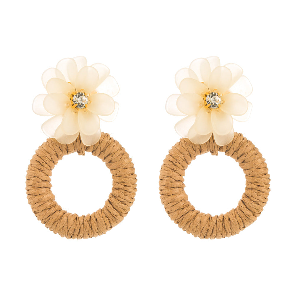 European and American fashion hand-woven flower and diamond earrings, small fresh resort style round earrings, niche temperament earrings