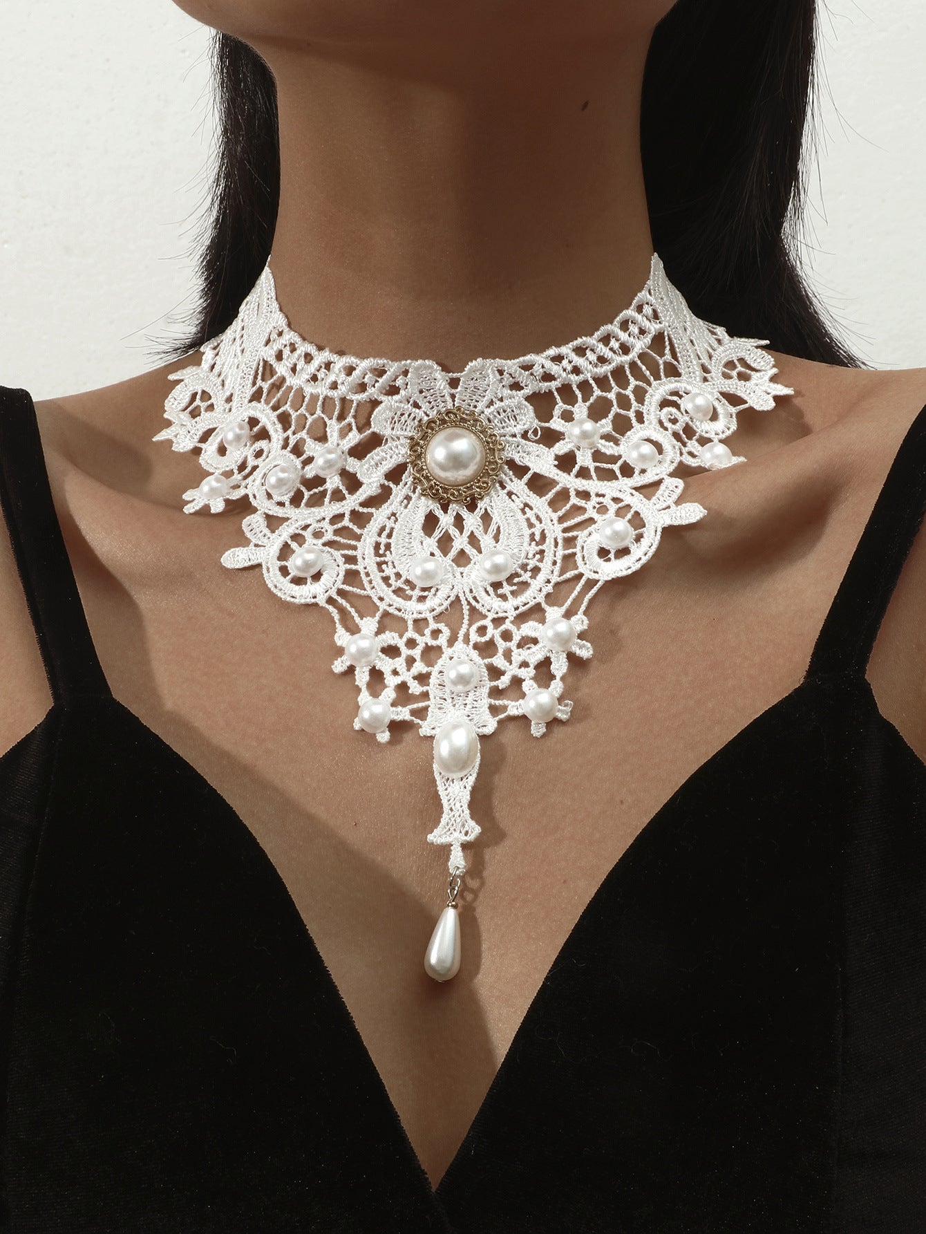 New cross-border lace women's necklace women's original simple exaggerated black clavicle chain fake collar ornament