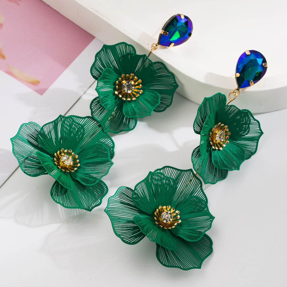 European, American and Korean sweet multi-layered flower earrings, women's diamond-encrusted light luxury, high-end earrings, temperament, long banquet earrings