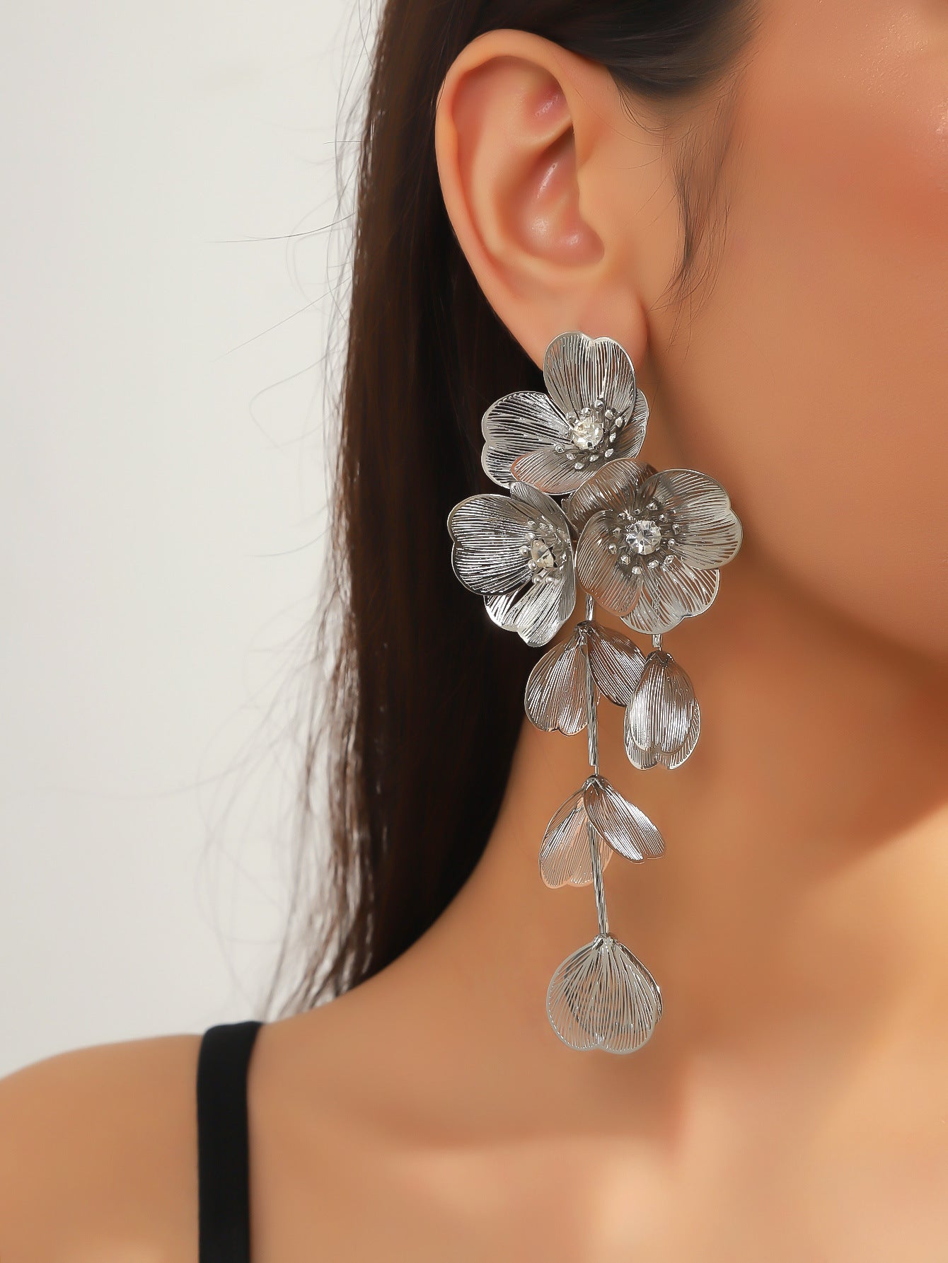 New summer fashion pre-loved earrings retro court style cut-out crown set diamond earrings