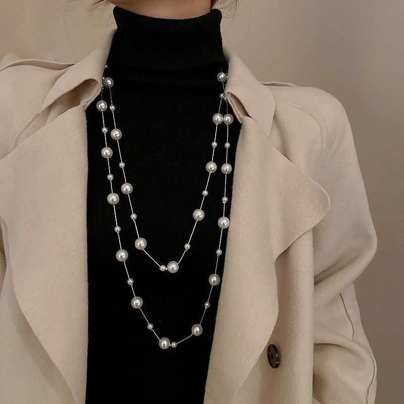 Super fairy long pearl necklace, trendy temperament, palace style, niche design, clavicle chain, delicate and gentle sweater chain