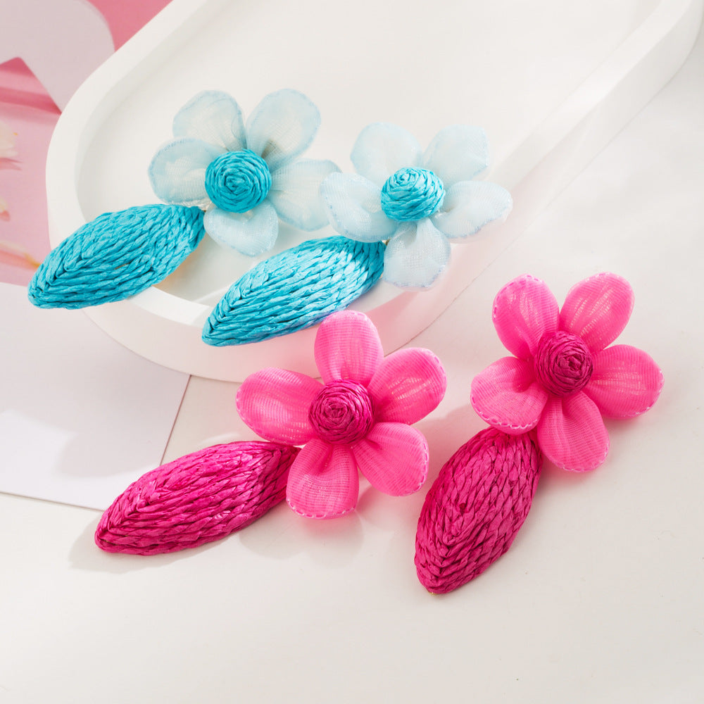 New fashion bohemian handmade raffia earrings women's spring colorful flowers temperament niche versatile earrings