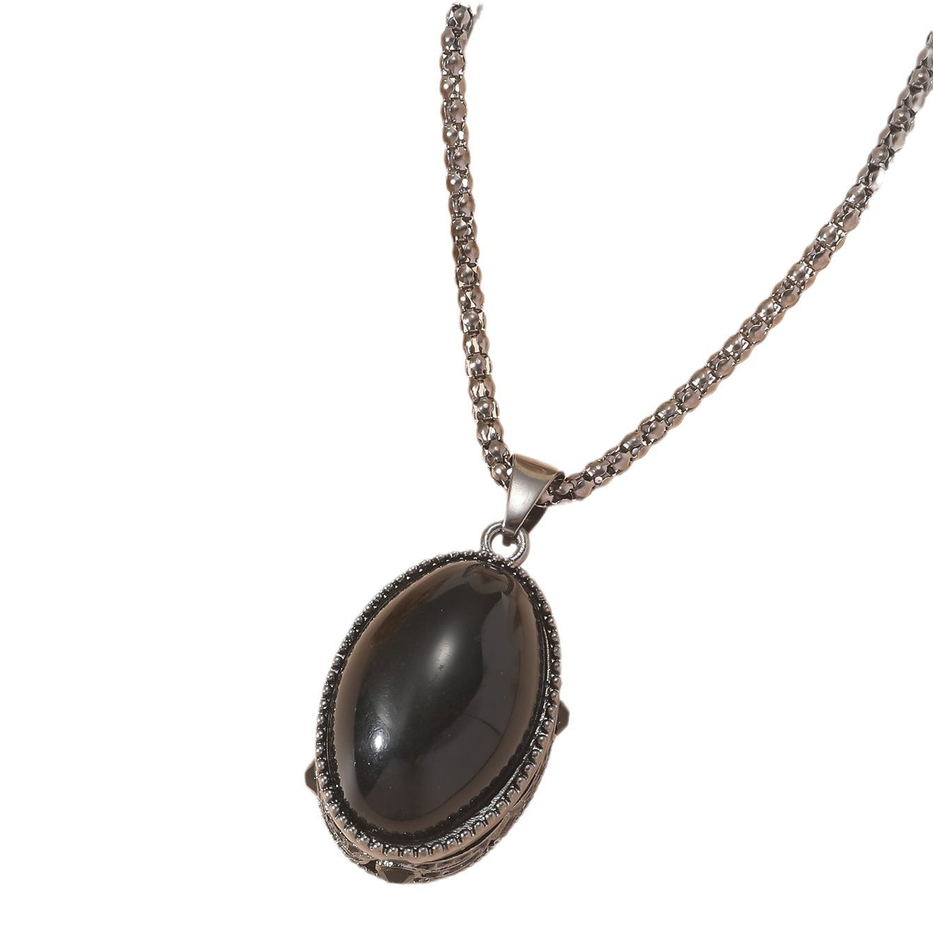 New French Jewelry: Simple and Fashionable, Vintage Black Agate Pendant, Autumn and Winter Necklace, Versatile Long Sweater Chain