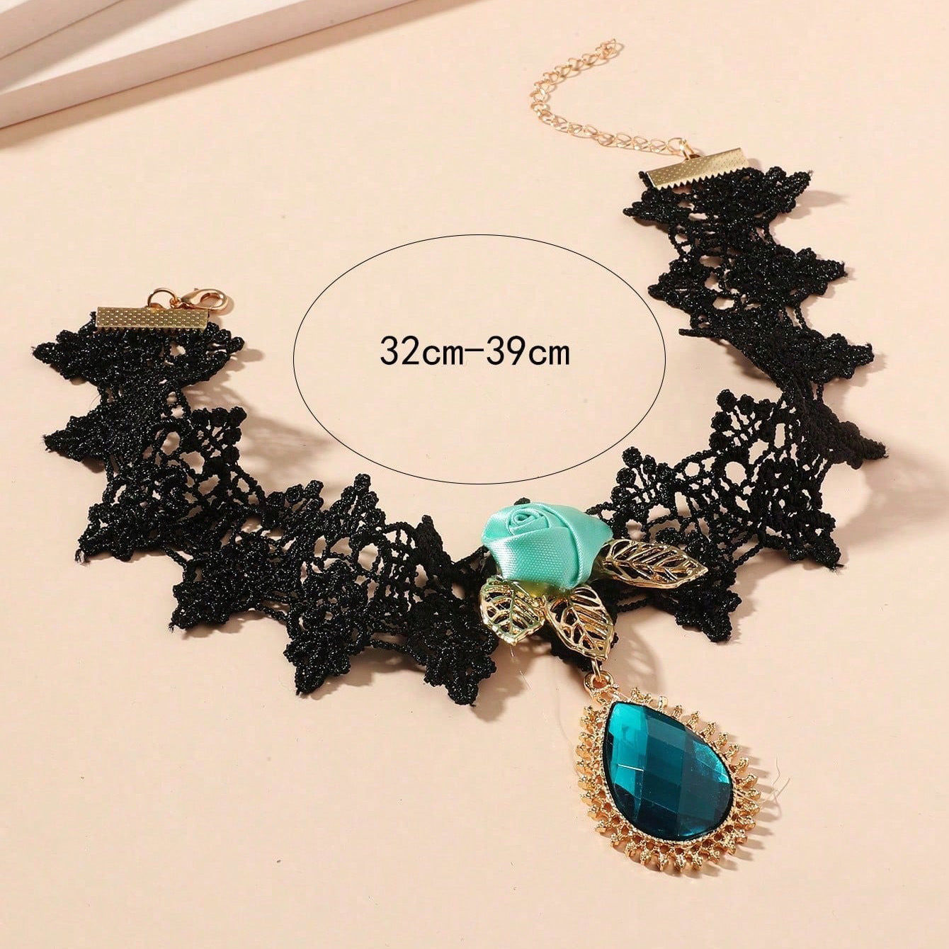 Fashion cross-border hot sale European and American new vintage flowers, personalized lace necklaces, fashionable drop shape necklaces