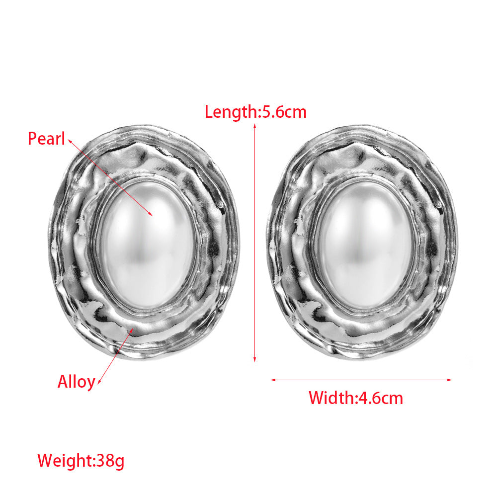 European and American new exaggerated earrings, alloy oval inlaid pearl stud earrings, retro versatile, high-end banquet earrings