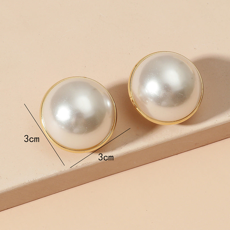 Live atmosphere, temperament, pearl earrings, Korean version, light luxury, simple geometric shape, garden base, earhook earrings, female wholesale