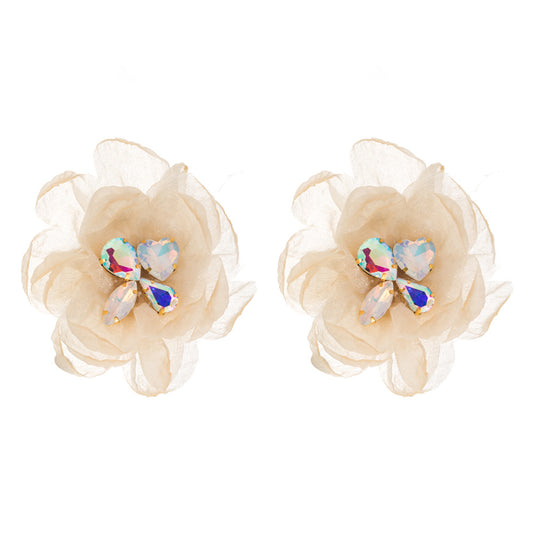 Korean version of resort style mesh flower inlaid diamond earrings sweet girly stud earrings Sen niche sweet fairy earrings