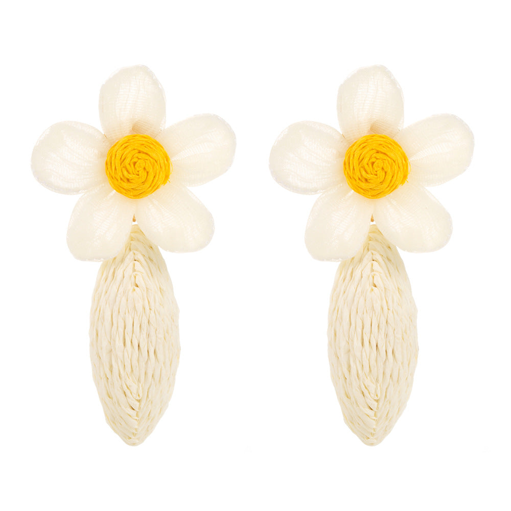 New fashion bohemian handmade raffia earrings women's spring colorful flowers temperament niche versatile earrings