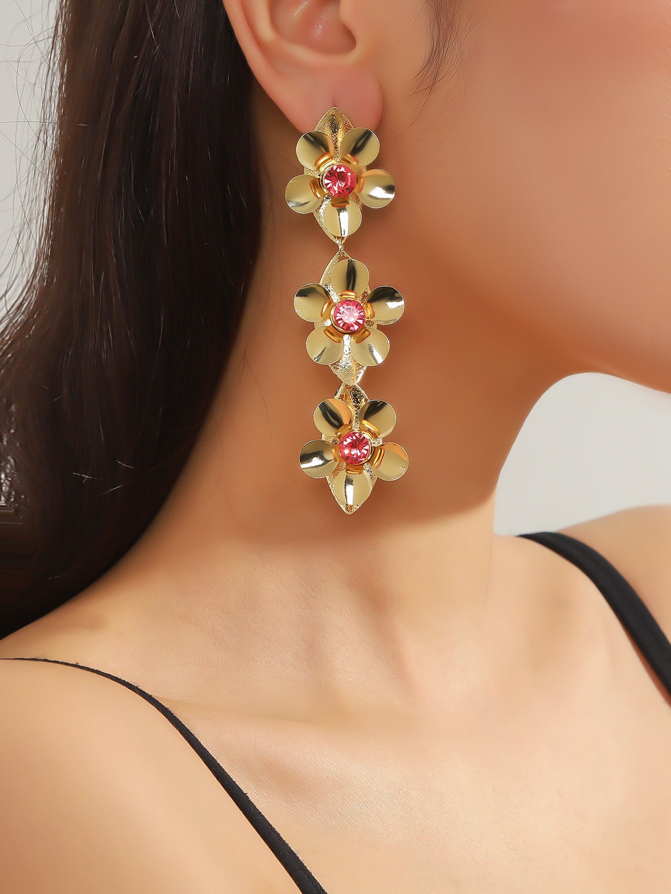 New exaggerated earrings, long summer versatile, fashionable temperament, high-end flower drop earrings