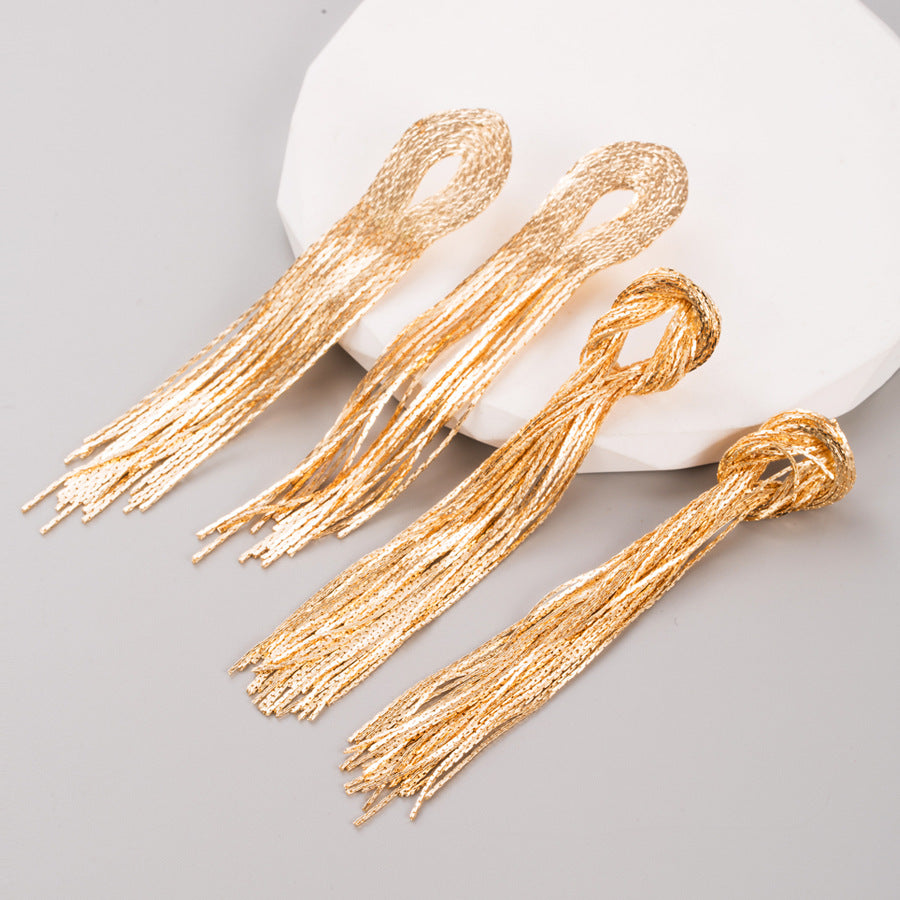 Cross-border fashion new earrings women's retro tassels long temperament niche earrings versatile luxury gold earrings