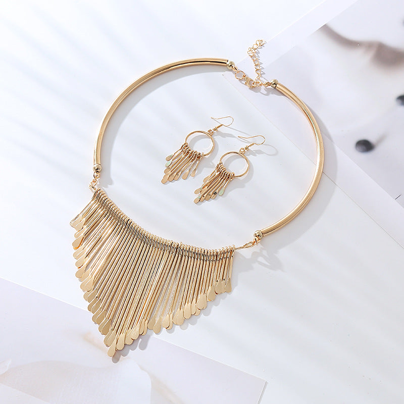 European and American new fashion, exaggerated high-end necklaces, earrings, sets, versatile tassels, multi-layer metallic jewelry