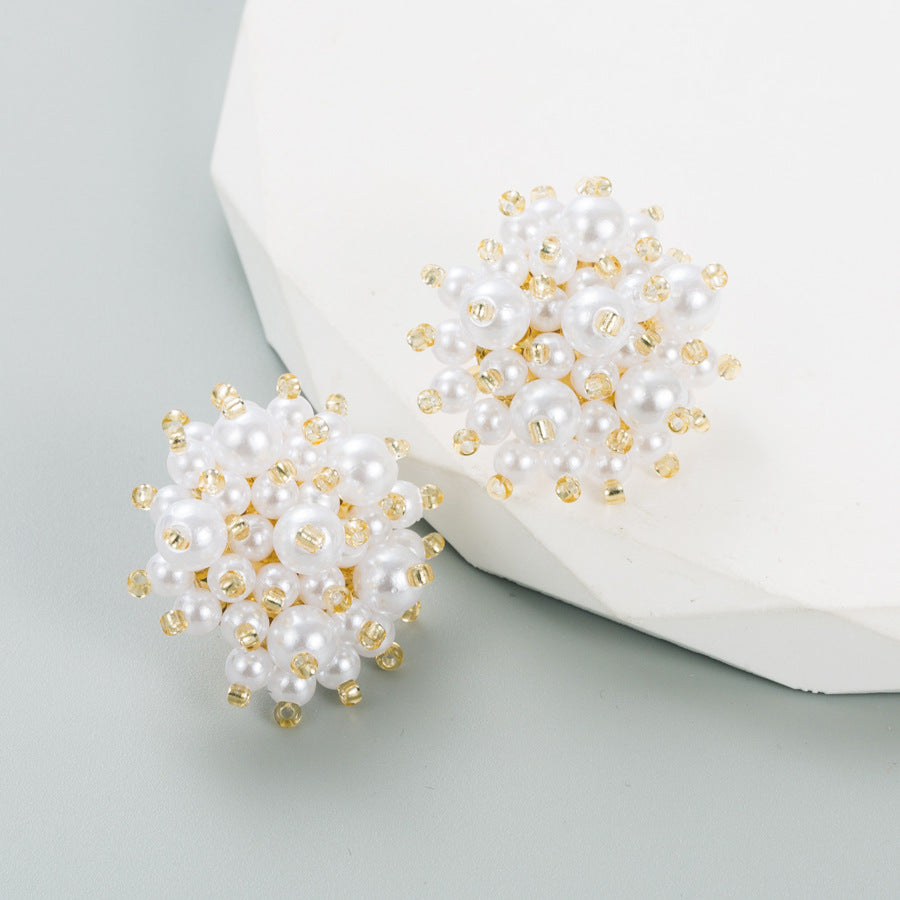 Korean new small fragrance pearl earrings fashion high-end prom dinner pearl flower stud earrings temperament earrings