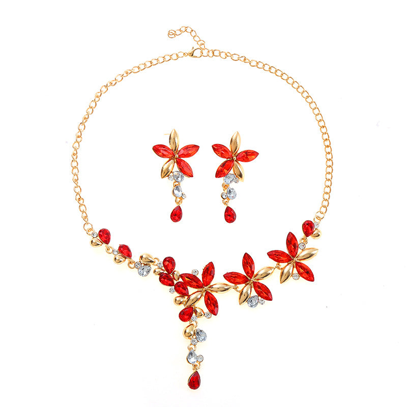 Korean version fresh and beautiful niche fashion necklace earrings set women's personality floral diamond lady high quality jewelry