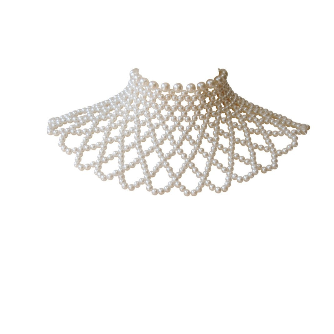 New European and American Neck Necklace Western Vintage Wedding Cheongsam Dress with Pearl Shawl Scalloped Cutout Necklace