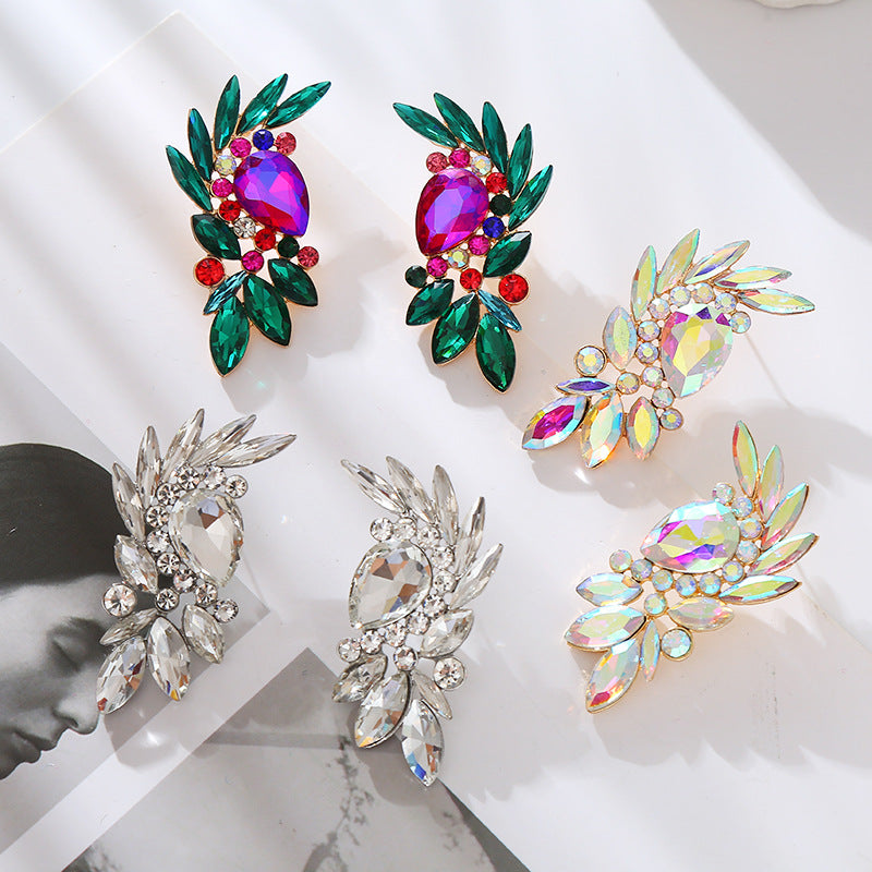 European and American fashion super sparkling diamond earrings exaggerated bohemian alloy diamond stud earrings temperament high-end earrings women