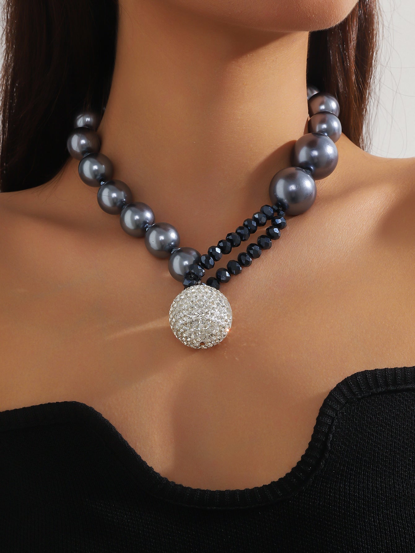 New vintage luxury crystal silver gray pearl necklace niche temperament versatile clavicle chain necklace jewelry