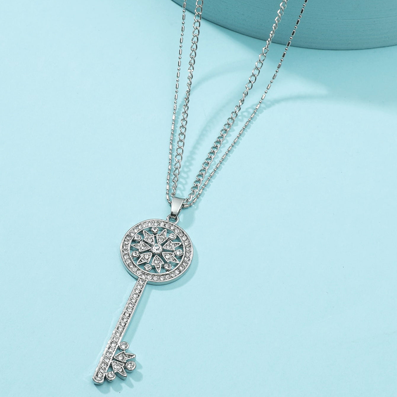 The new Japanese and Korean jewelry high-end crystal key pendant pendant long necklace temperament simple and versatile sweater chain