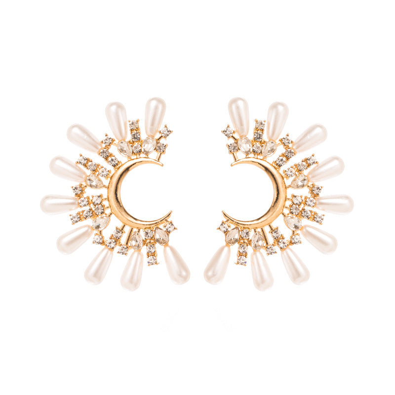 Korean temperament, light luxury, high-end pearl earrings, women's alloy inlaid with rhinestones, C-shaped stud earrings, ins, fashion Internet celebrity earrings