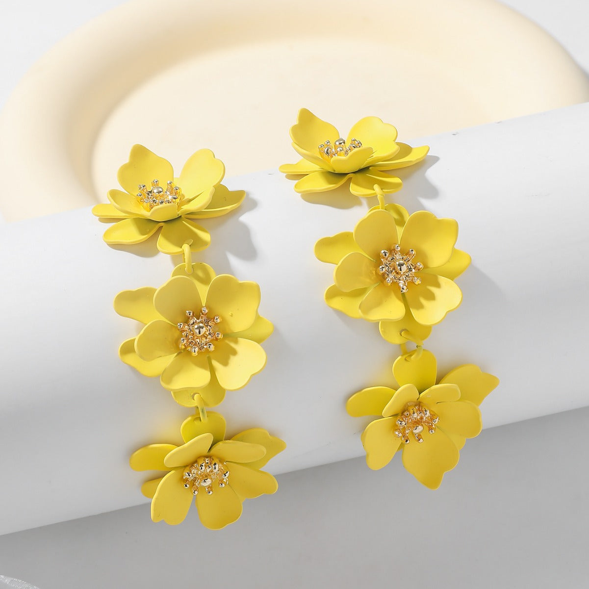 New exaggerated earrings, long summer versatile, fashionable temperament, high-end flower drop earrings