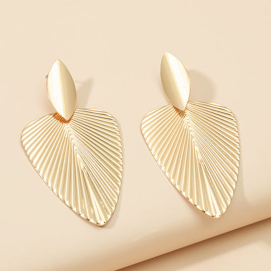 New European and American cross-border new products personality exaggerated geometric metal earrings ins wind leaf earrings