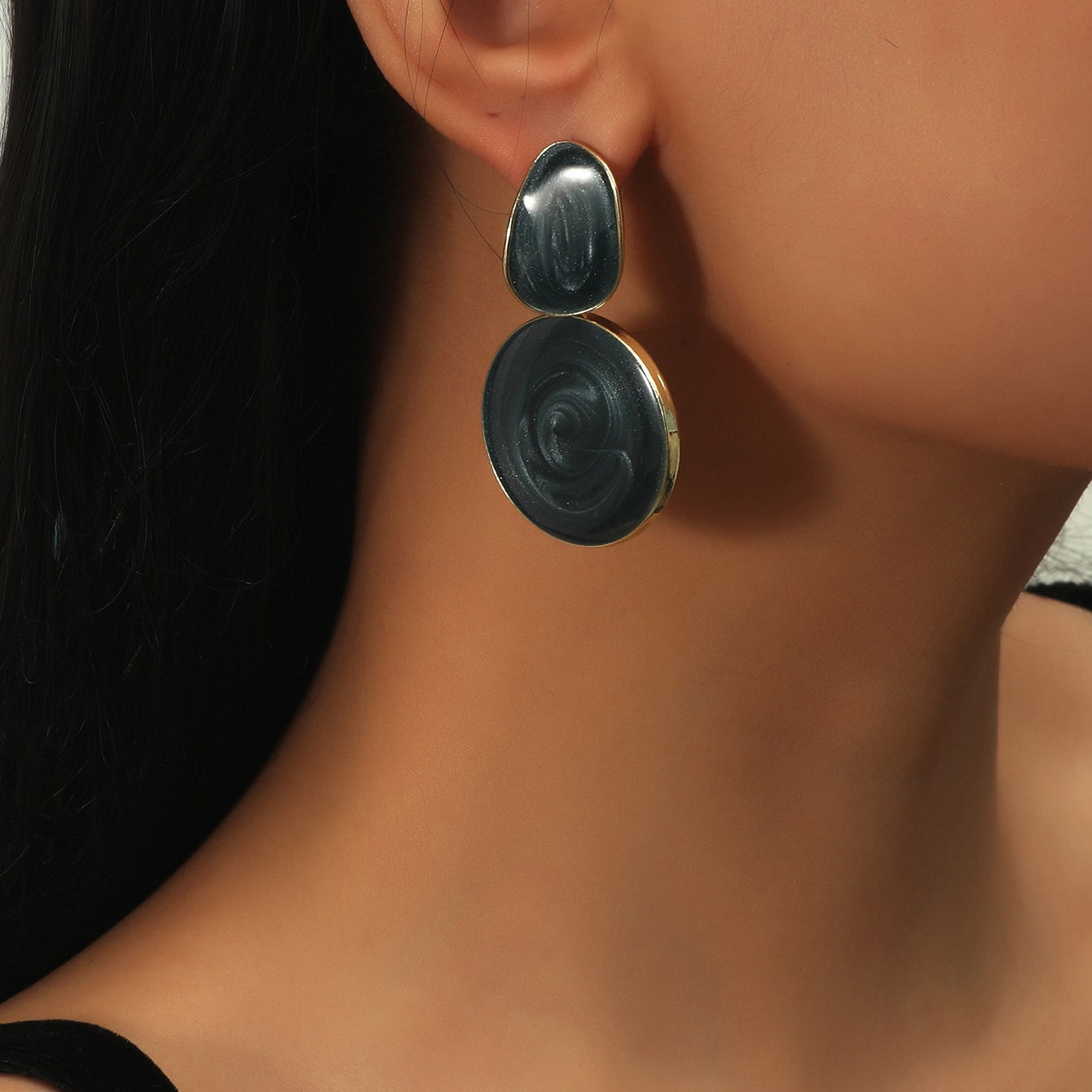 New jewelry: high-quality color glaze, irregular earrings, quicksand, color square studs, cold wind earrings