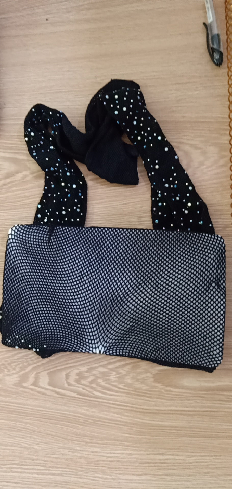 Sexy hollow fishnet hot diamond Biu flash nightclub princess jumpy versatile black small net thin pantyhose