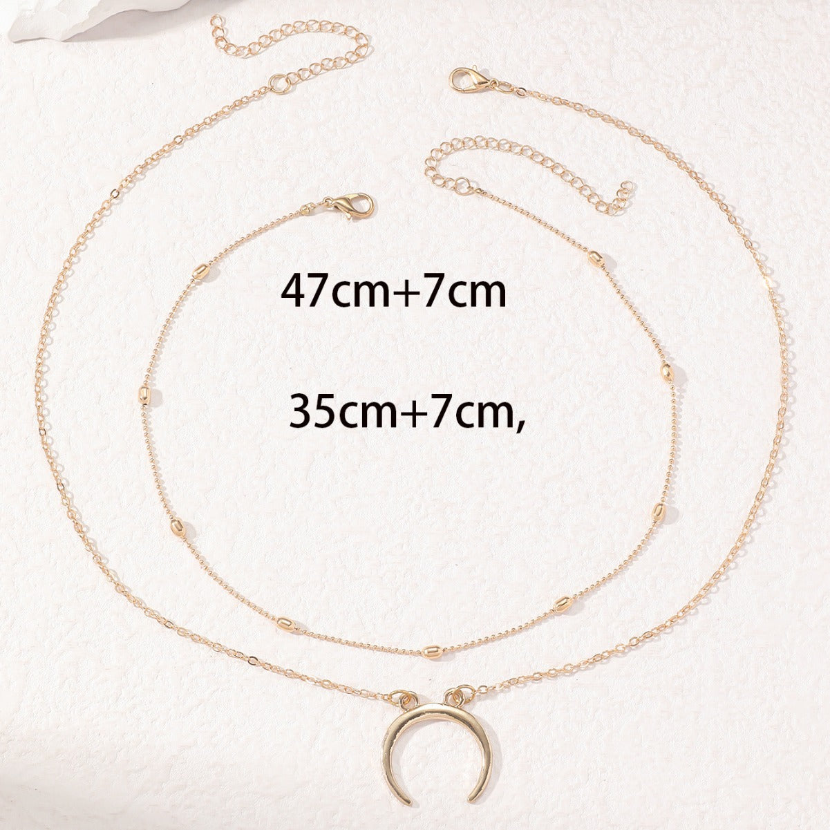 The new jewelry is fashionable and simple, and the double-layer beaded moon pendant is a temperamental and versatile necklace