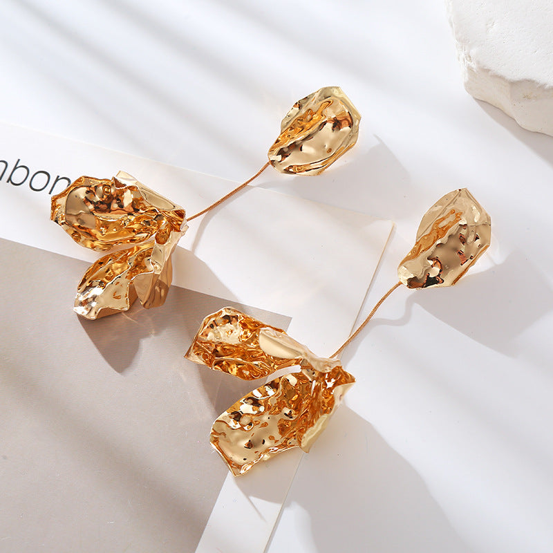 Personality exaggerated long metallic flower leaf earrings European and American hot selling alloy electroplating embossed texture earrings female