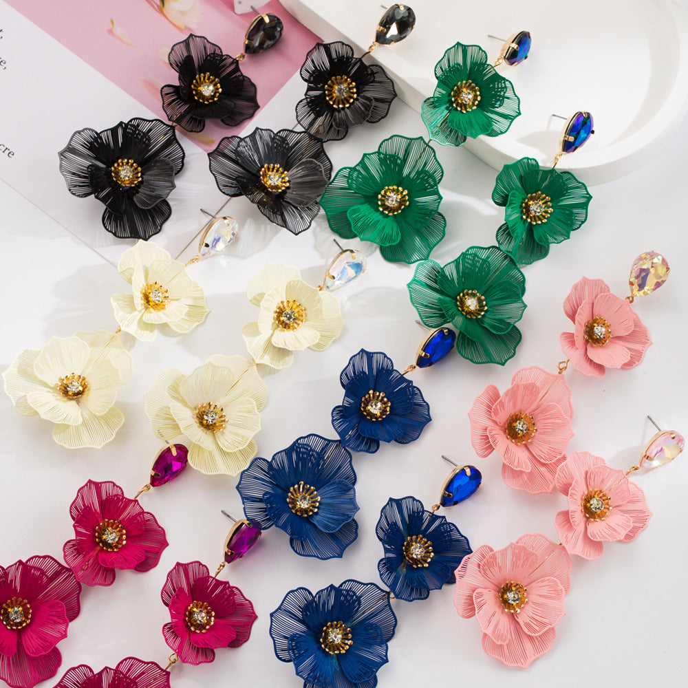 European, American and Korean sweet multi-layered flower earrings, women's diamond-encrusted light luxury, high-end earrings, temperament, long banquet earrings
