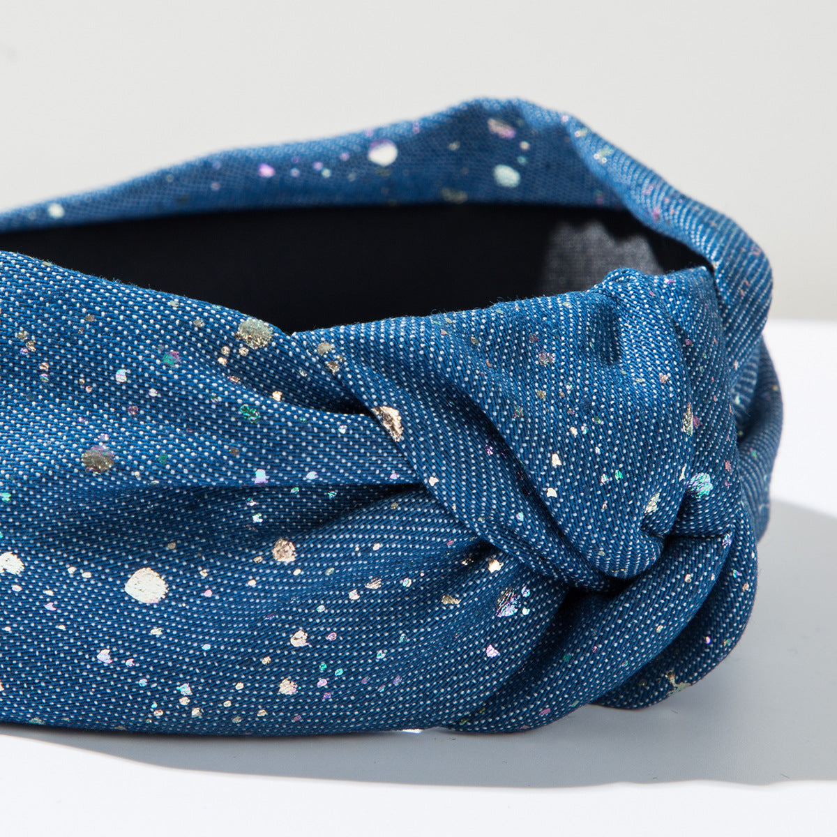And Ming headbands, fashionable, new denim headbands, creative polka dots, wide knots, high cranial crowns, and outward ornaments