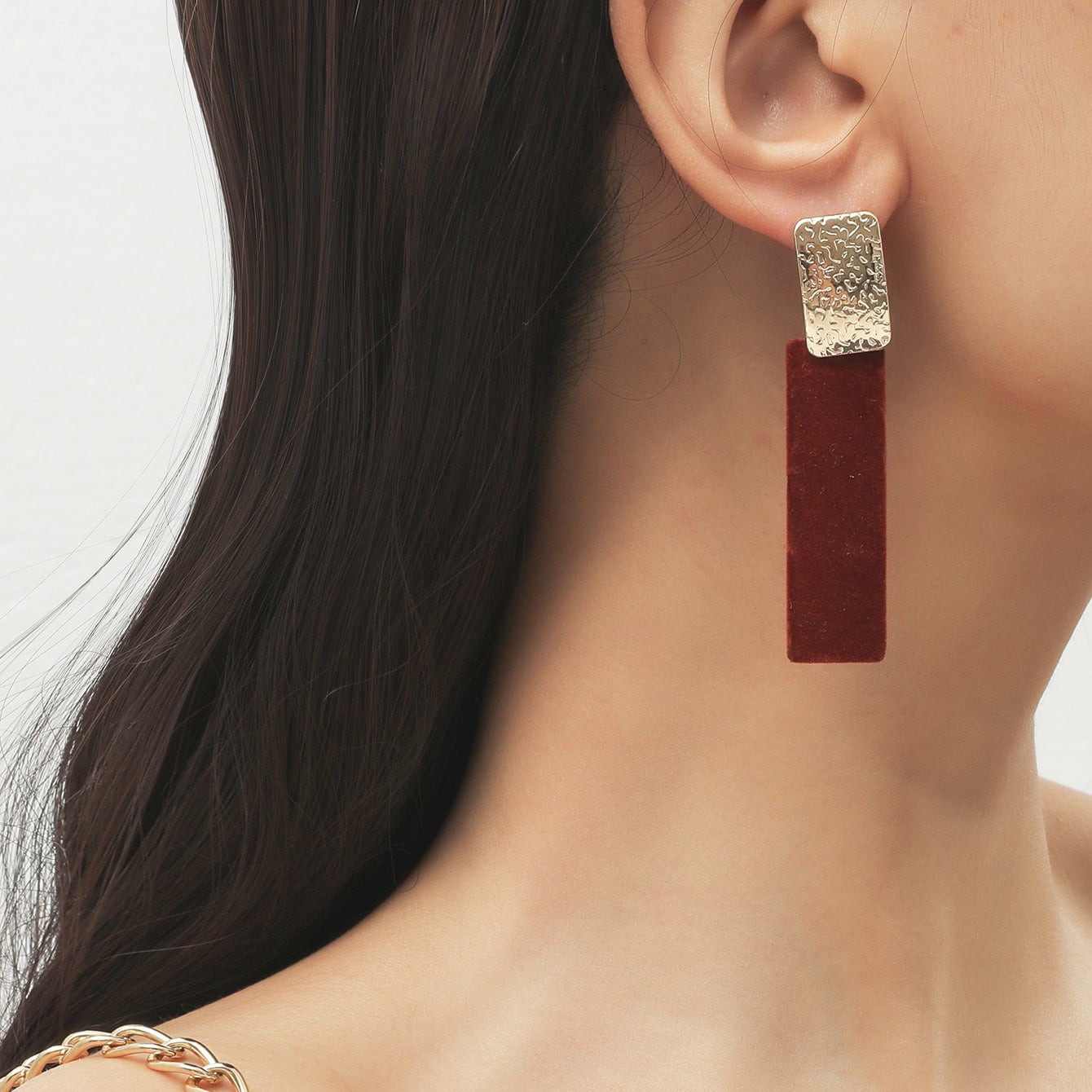 The new jewelry: long temperament, versatile rectangular stud earrings, cold personality, exaggerated earrings