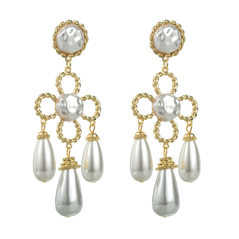 Earrings exaggerated vintage gold imitation pearl floral silver pin earrings elegant and atmospheric long multi-layered cut-out earrings