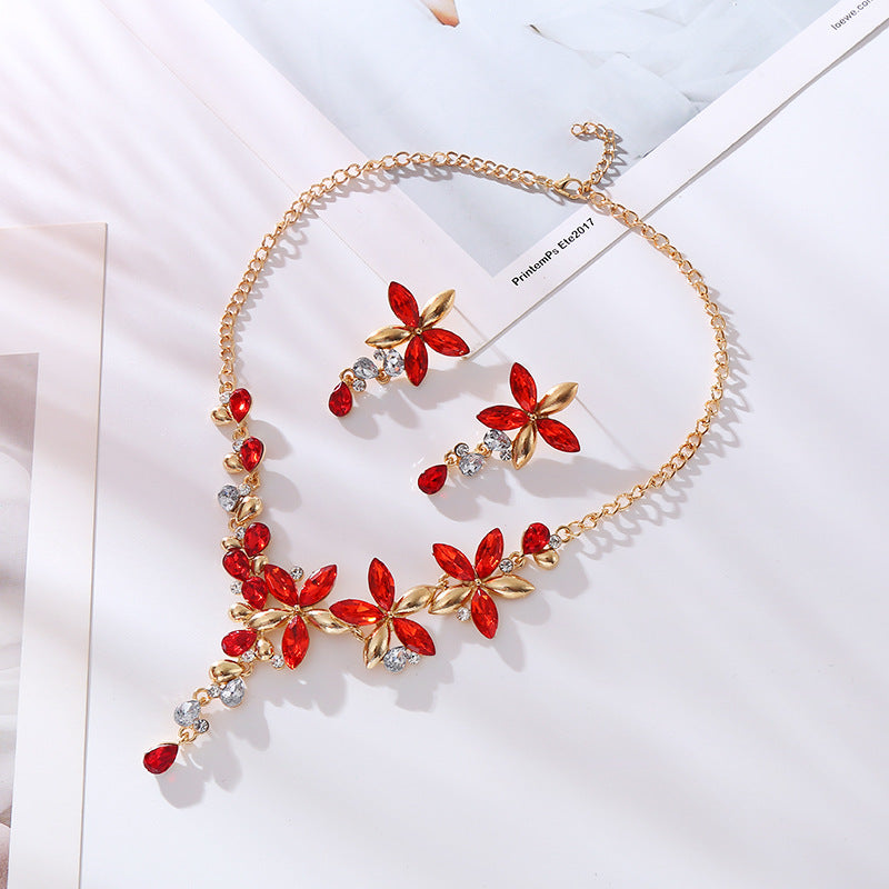 Korean version fresh and beautiful niche fashion necklace earrings set women's personality floral diamond lady high quality jewelry