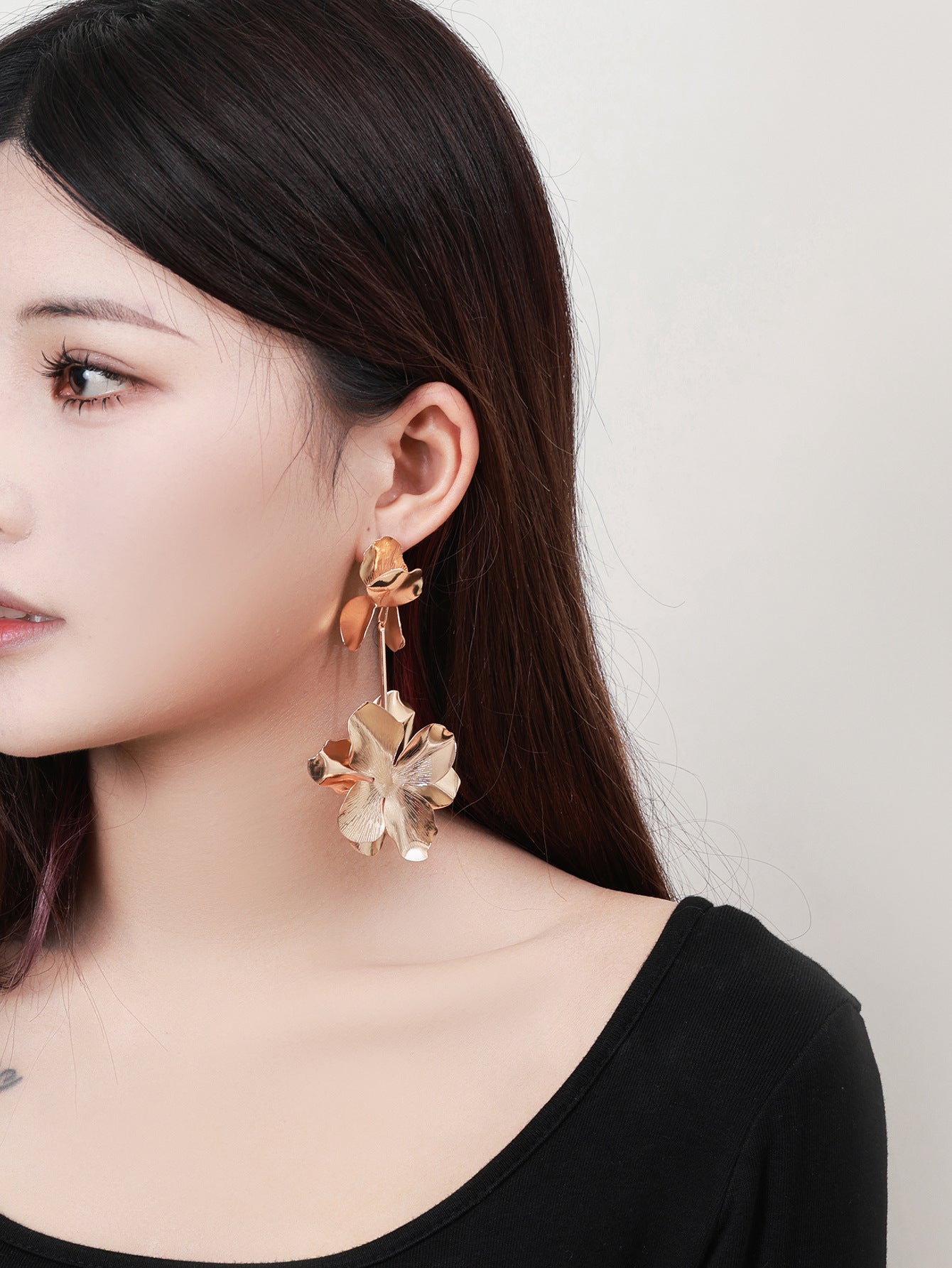 The new summer temperament, metallic irregular earrings, exaggerated antique geometric earrings